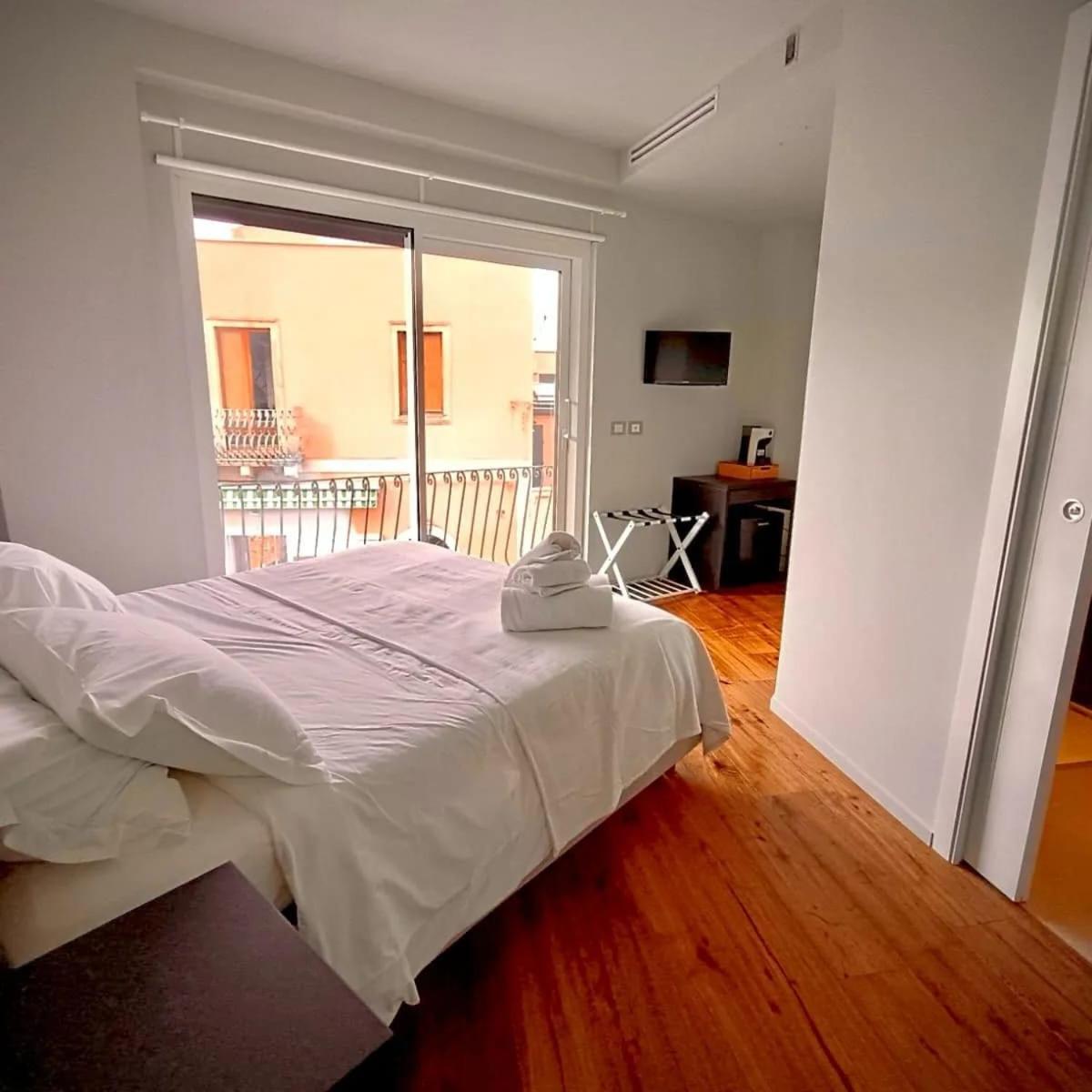 Taormina Boutique Rooms Bagian luar foto
