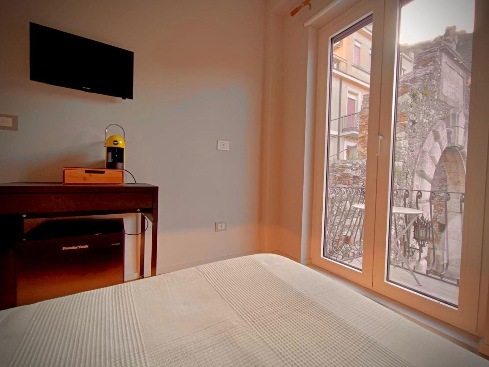 Taormina Boutique Rooms Bagian luar foto